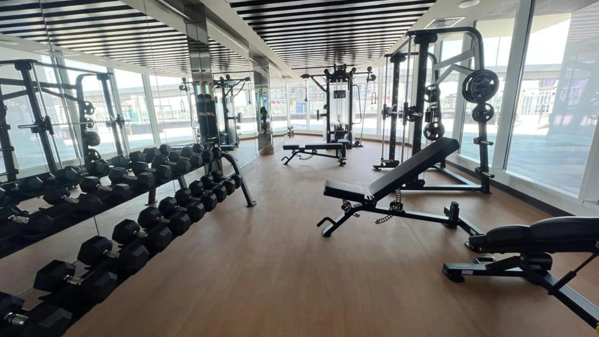 Comfy And Spacious 2Br W Study And Private Pool In Gemz-5 0*, Dubai United Arab Emirates