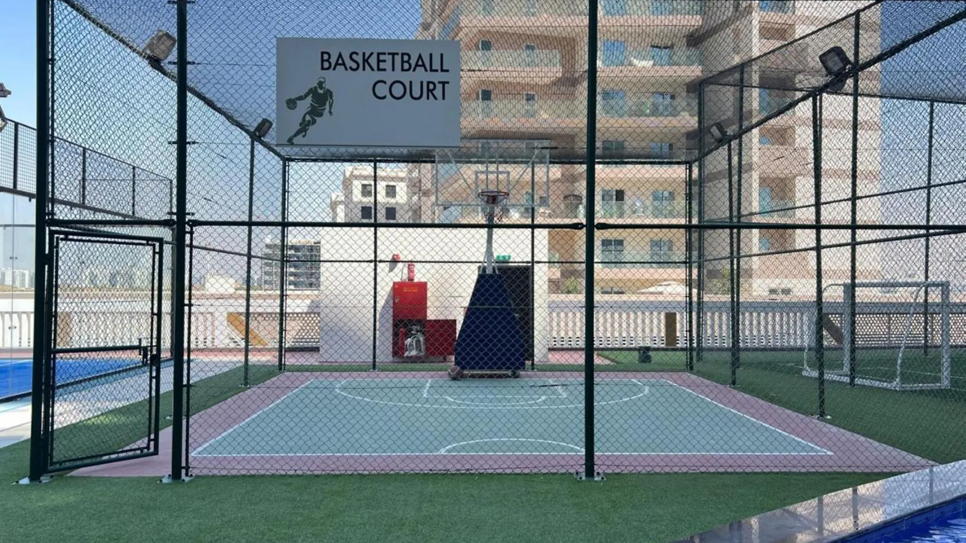 Comfy And Spacious 2Br W Study In Gemz-5 Dubai
